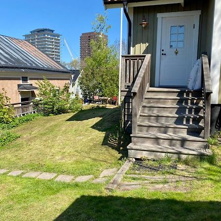 Villa I Norrtaelje エクステリア 写真